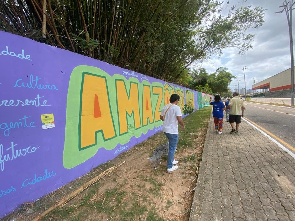 No momento, você está visualizando Muro externo do Mangal ganha pintura artística em homenagem à Amazônia