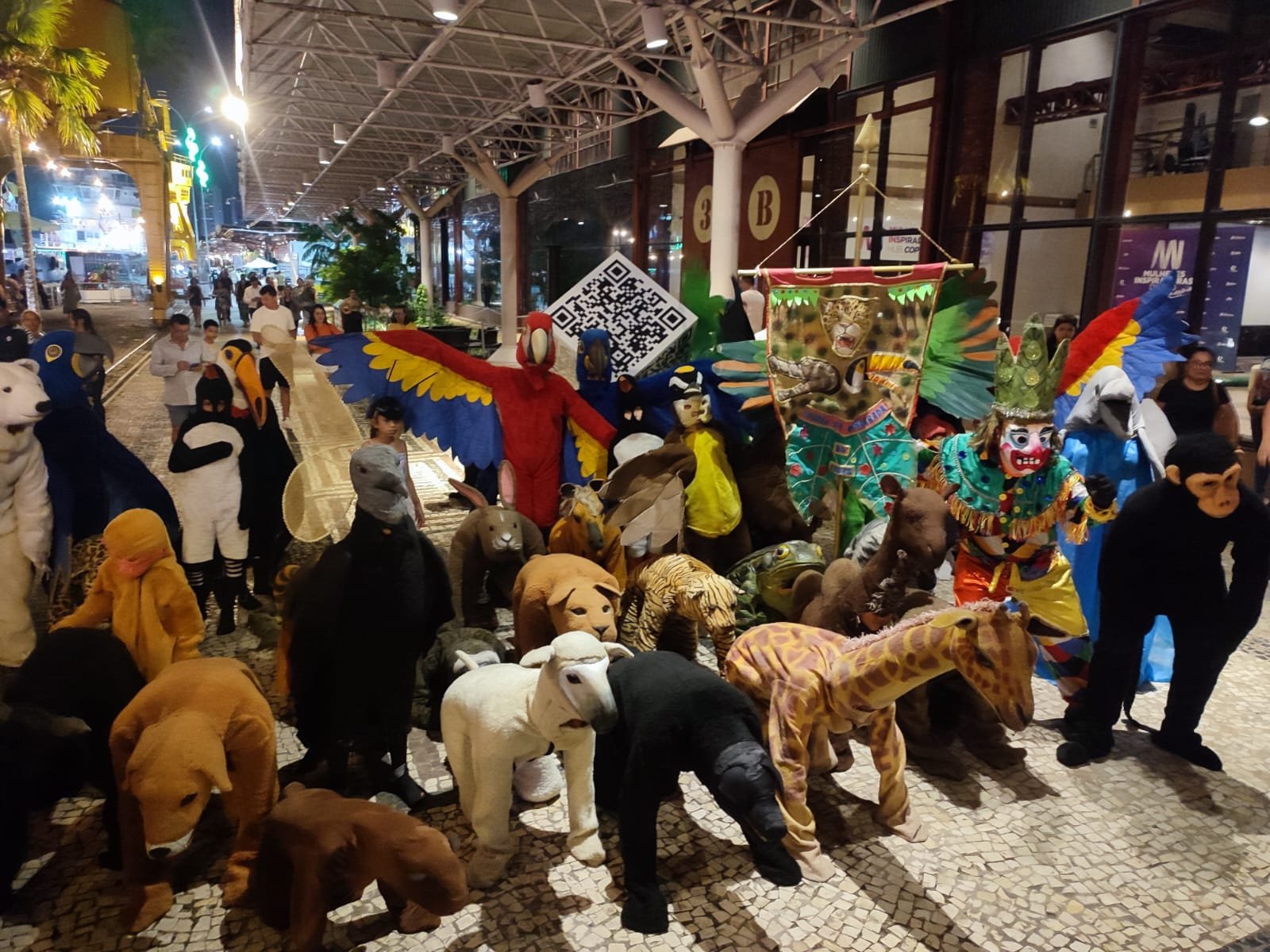 No momento, você está visualizando Bicharada do Juaba faz cortejo gratuito na Estação das Docas nesta quinta-feira (13), às 20h